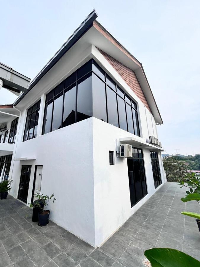 Jenderam Hill Villa Sepang Exterior photo